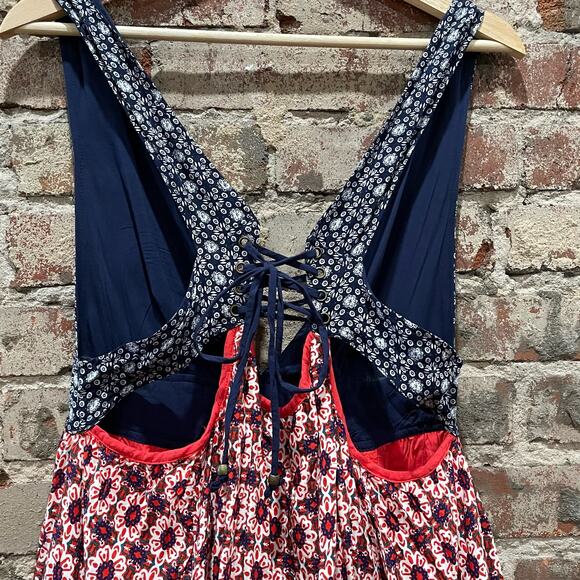 Lulu's La Vie En Roses Navy and Red Floral Print Dress Size Small - Picture 9 of 9